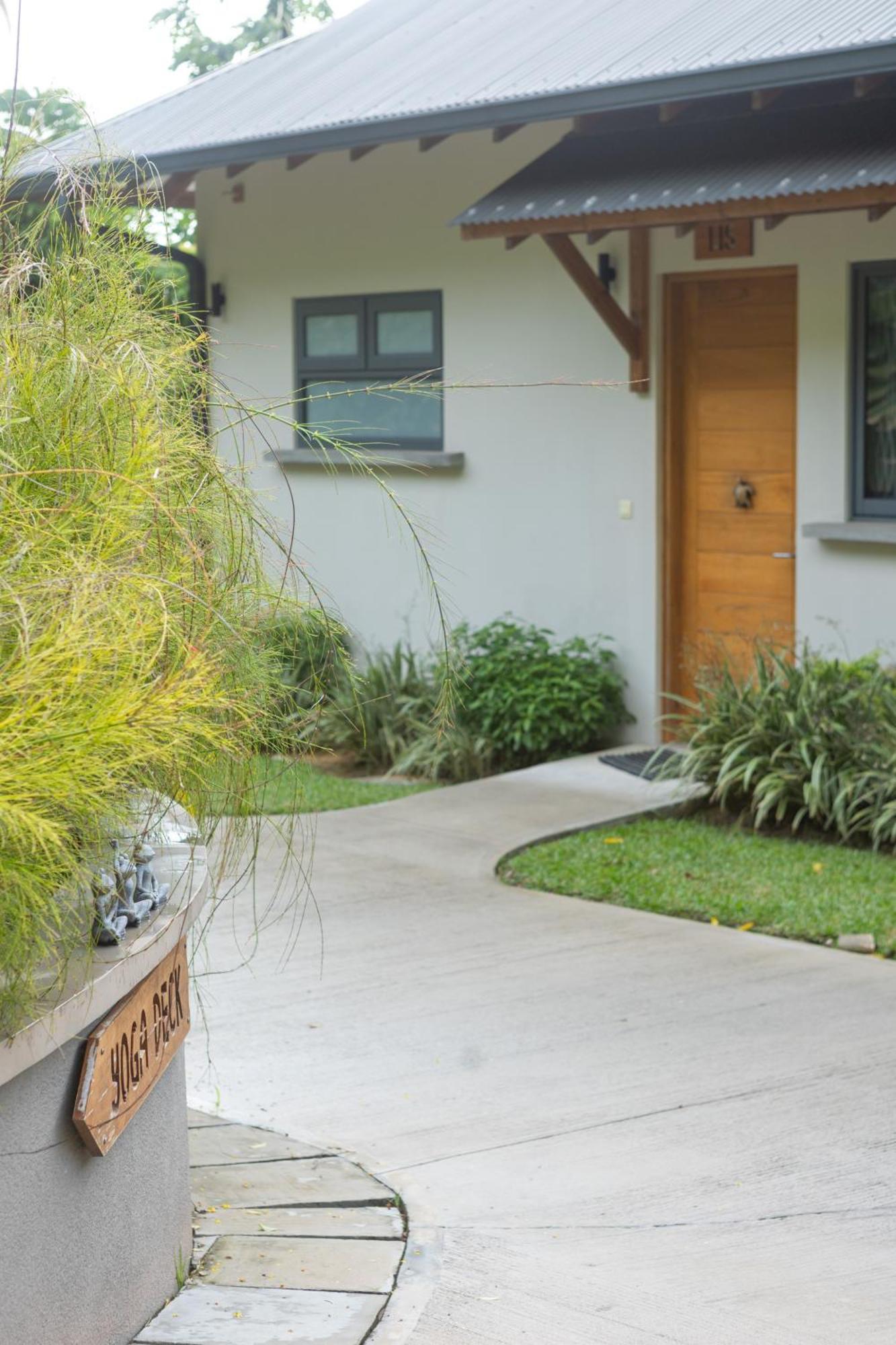 Paradise Chalets Yoga & Wellness Takamaka Luaran gambar