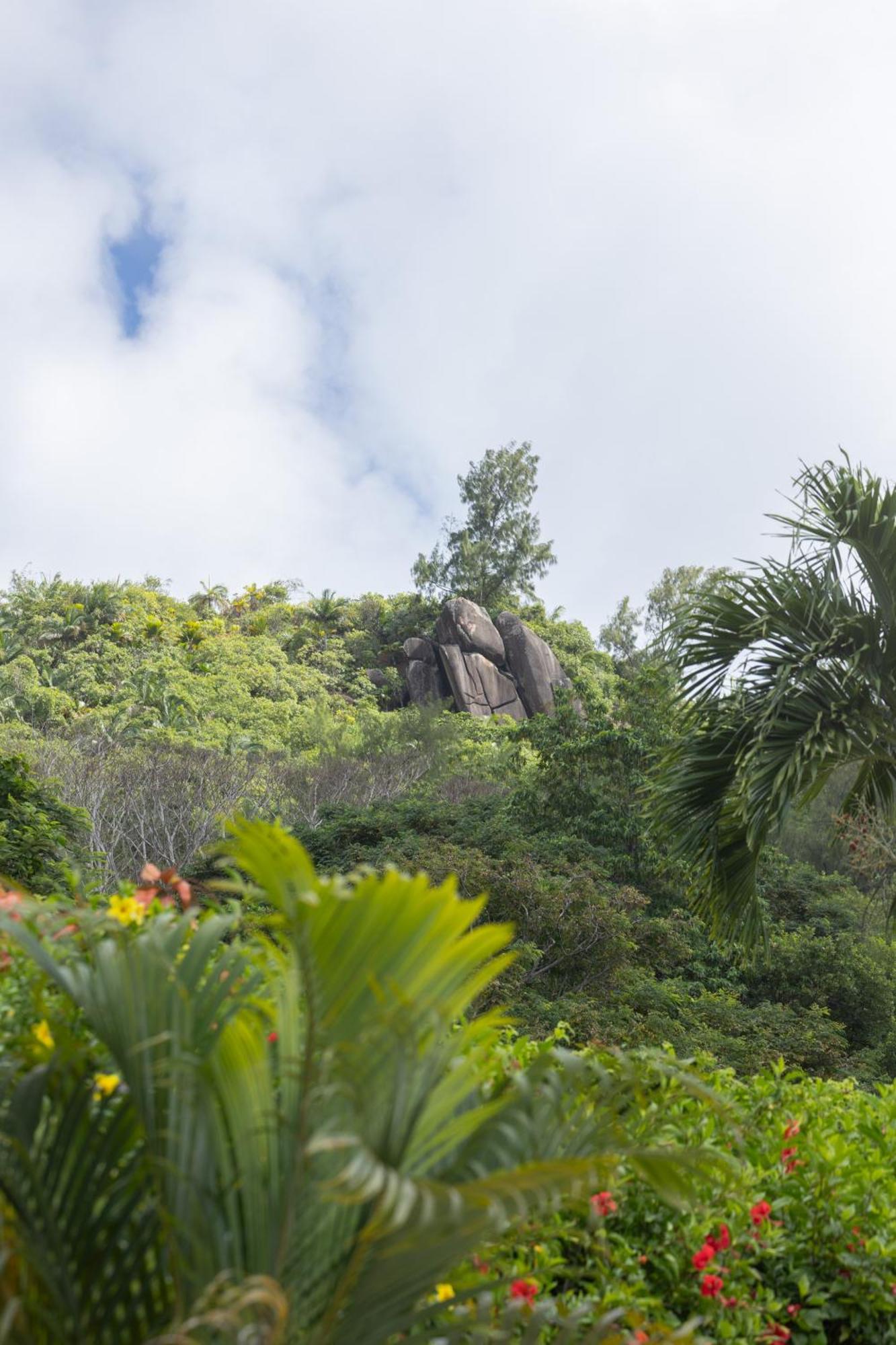Paradise Chalets Yoga & Wellness Takamaka Luaran gambar